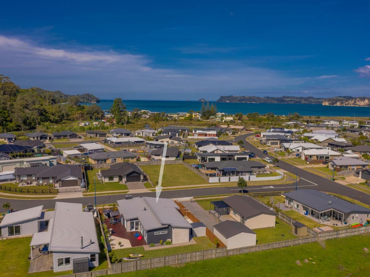 Modern Beach Pad - Whitianga Holiday Home 외부 사진
